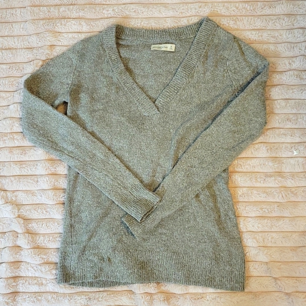 Abercrombie and Fitch, medium, Grey sweater